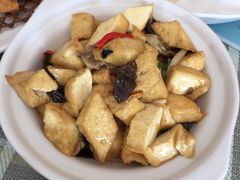 -天天向上素食餐厅(五台山店)