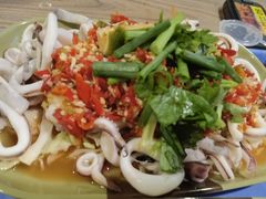 -东海岸人工湖美食村