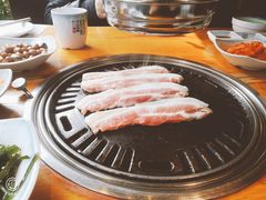 -唯成•韩国炭火烤肉 유성고기