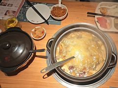 -一朵菌·野生菌探索家火锅(南亚店)