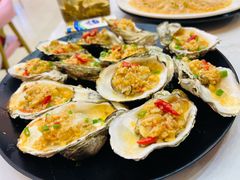 -覃记海鲜美食餐厅