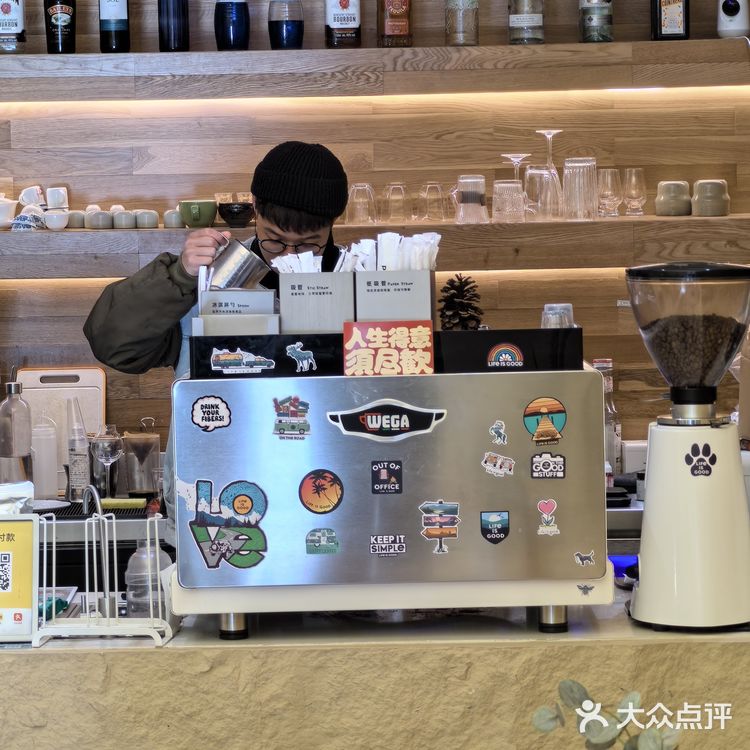 只在此山中，云深不知处