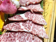 -山川小町·极番烧肉(新地假日广场店)
