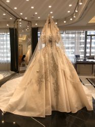 点击看大图 -拉瑞娜LaReine婚纱礼服高级定制