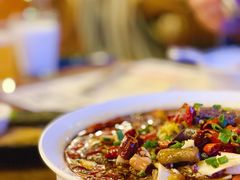 山城冒血旺-爱啤精酿·民谣酒馆(滨江店)