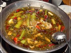 -小饕荟雅安贡椒鱼鲜馆(广福桥店)