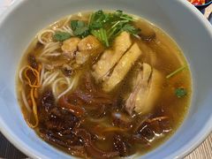 野山菌土鸡米线-云味馆·云南菜·云南米线(景田店)