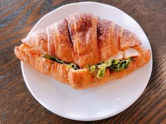 蛋香鸡肉可颂-星巴克臻选(盐城金鹰聚龙湖店)