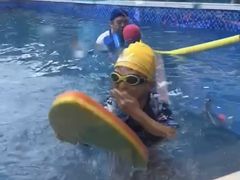 -Swim斯卫姆国际儿童游泳中心(红博中央公园店)