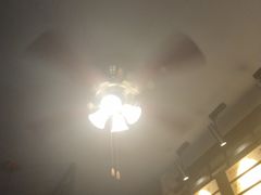大堂-对面面馆