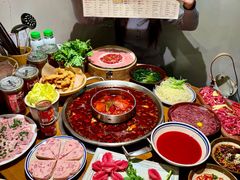 -巴隆门重庆老火锅(太湖路店)