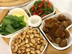 -围龙屋客家食府(福田店)