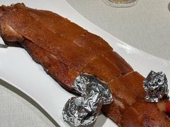 鸿运片皮乳猪（半只）-御宝轩(益丰·外滩源店)