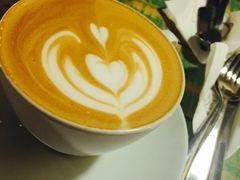 枫叶拿铁-Cafe Alice咖啡爱丽丝(奥城店)