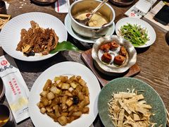-魁盛居百年鲁菜馆(县西巷店)