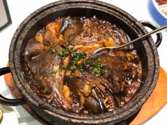 砂锅蝶鱼头-新海渔港·胶东海鲜家常菜·家宴(奥体中心店)