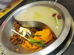 -沸炉重庆老火锅(军事博物馆店)
