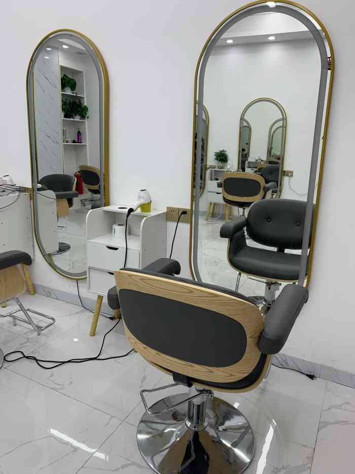 奈斯hair salon-"第一次给理发店写点评,真的服务太好了.来.