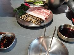 -围炉肉舍•炭烤活鳗•丹东海鲜烤肉(步行街店)