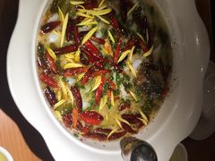 -江渔儿酸菜鱼(映月湖环宇城店)