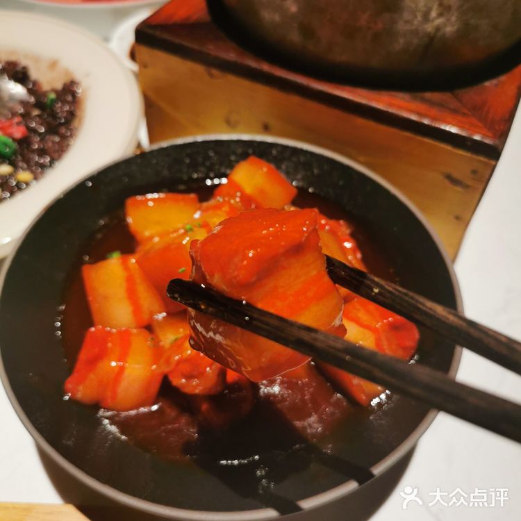 烟雨朦胧杭帮菜雨后行菜