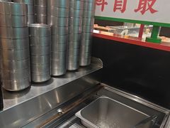 -成都你六姐·牛肉冒菜(信泰中心商场店)