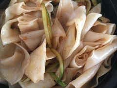 -荀记肉夹馍(三八家乐福店)