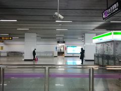 -龙溪路(地铁站)