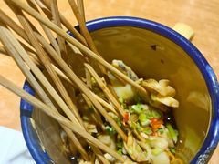甄选串串小鲜缸-喝丢一只鞋海鲜烧烤·海肠捞饭(东关街店)