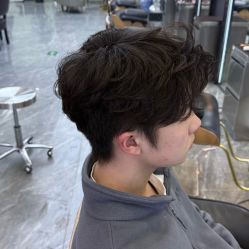 -藤野造型烫染·漂发