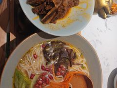 -百春原湖南牛肉粉(百联世纪店)