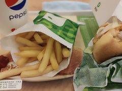 -麦当劳(南磨房店)