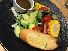 -LO CALCOW卡路力轻食主义餐厅(陆家嘴店)