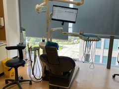 -瑞尔齿科(上海长风大悦城店)