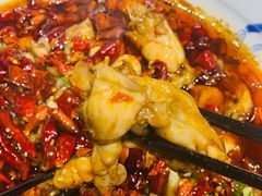 招牌馋嘴蛙-琥珀老六龙虾(四里河店)