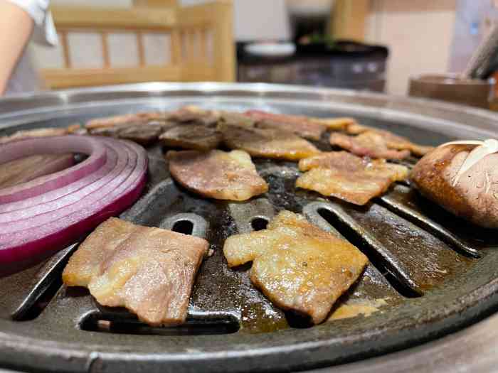 九田家黑牛烤肉料理(怀特店)-"这家店位于怀特商业广场的三楼.