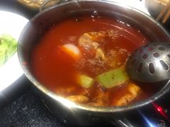 -唯爱KTV聚会餐厅(仙林东城汇店)