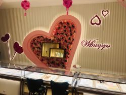 -六桂福珠宝(二百大楼店)