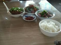 -小杨翘脚牛肉