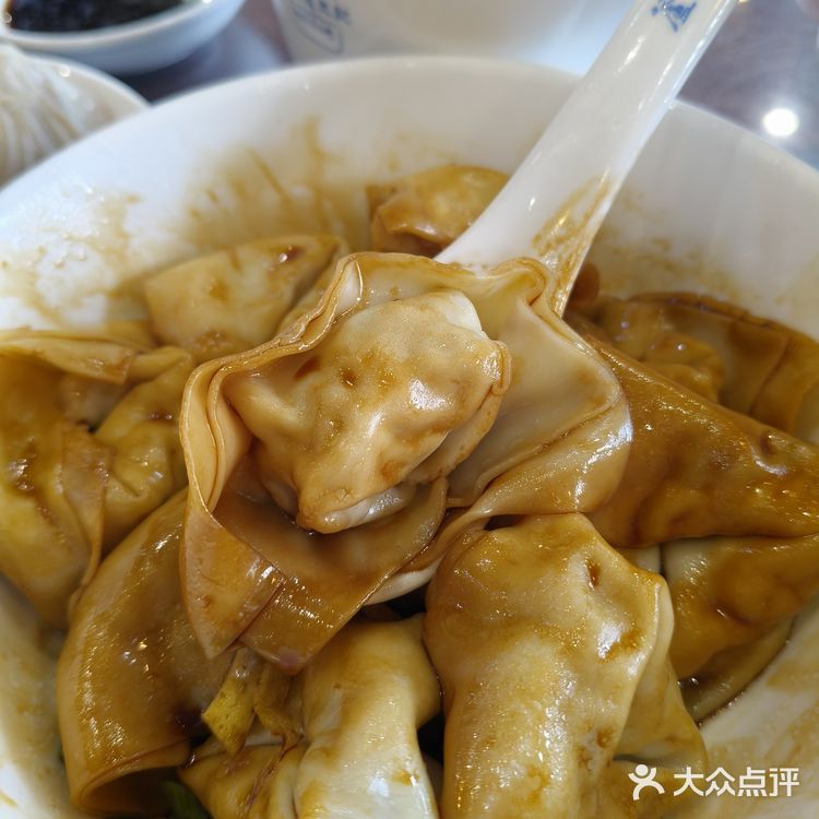 吃的有挺多连锁的芦庄超王记，这家离崇安寺不远