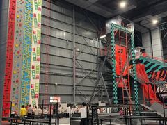 -极限PLAY运动娱乐新世界·团建派对潮玩休闲馆·室内蹦极高空游乐园