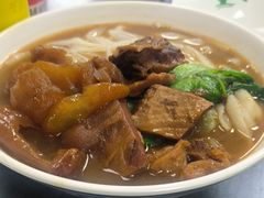 猪手拼猪肠河粉-珍珍小食店(西华路店)