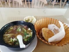 -闫家驴肉火烧(五四店)