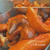 这蹄花，送我还真的就要了，来上一桶蹄花吧