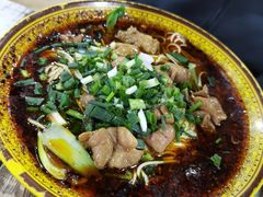 -胥佳烧鸡公牛肉面馆