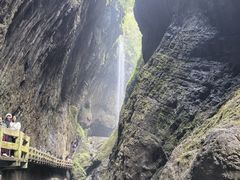 -龙水峡地缝景区