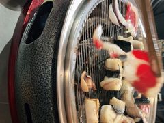 -围炉肉舍•炭烤活鳗•丹东海鲜烤肉(步行街店)