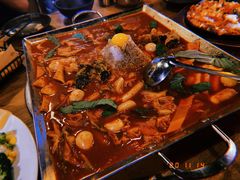 鱼饼火山炒年糕-包装马车·韩国料理·포장마차