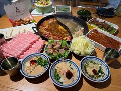 -三个四川人火锅(华联商厦店)