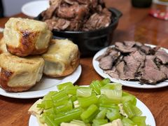 -宝瑞门钉肉饼店